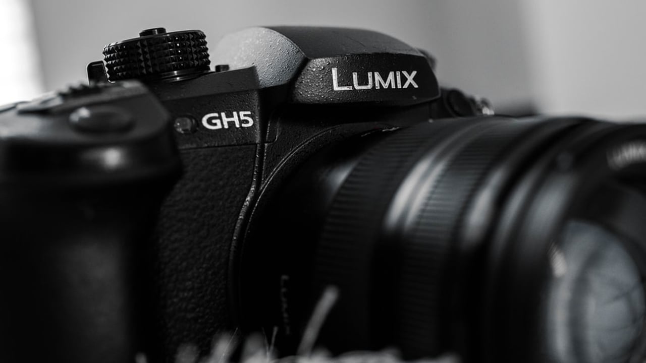 Panasonic LUMIX GH5.